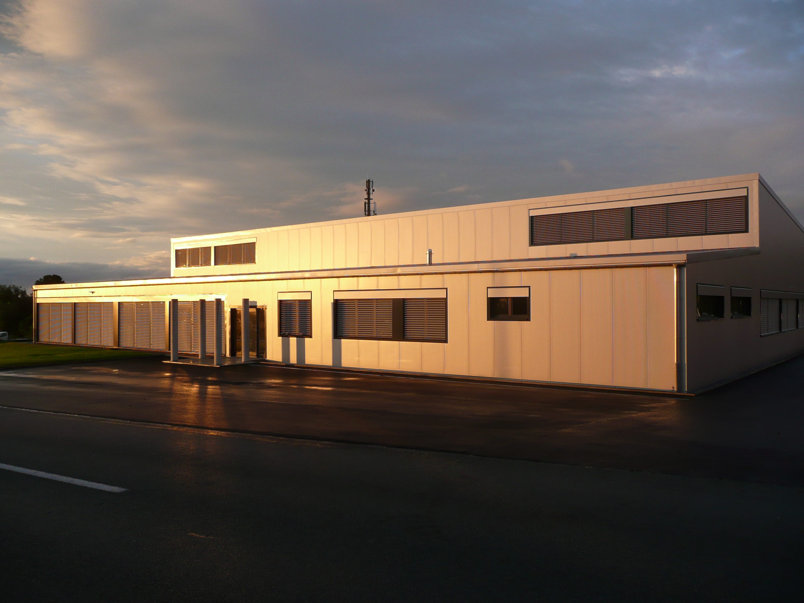 Stores extérieurs à lamelles