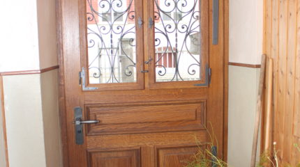 Porte en bois 1