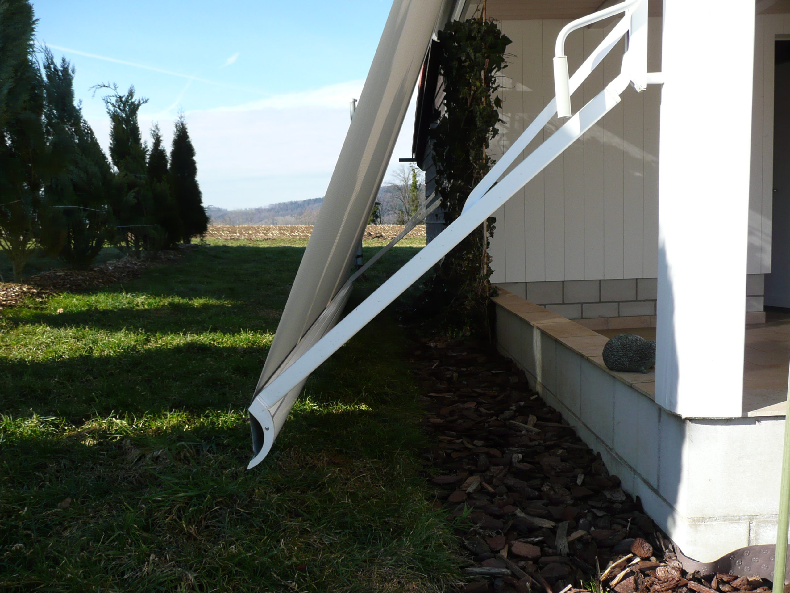 Store à projection en toile