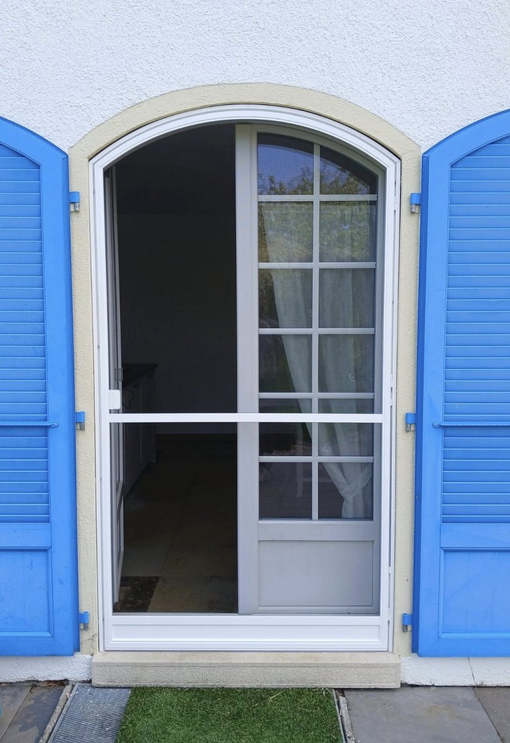 Moustiquaire porte battante